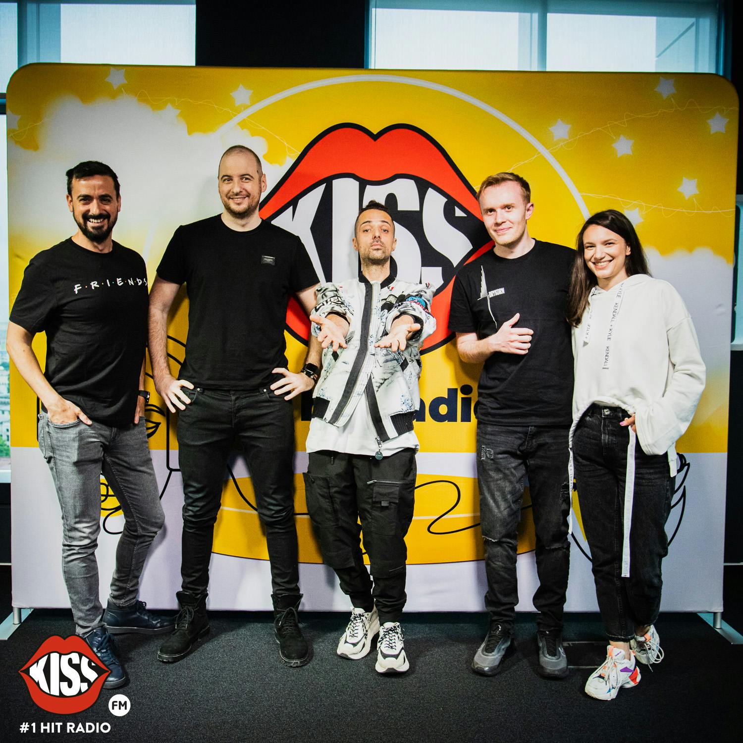 Foarte bună dimineața cu Andrei, Ionuț și Ana (podcast vechi)